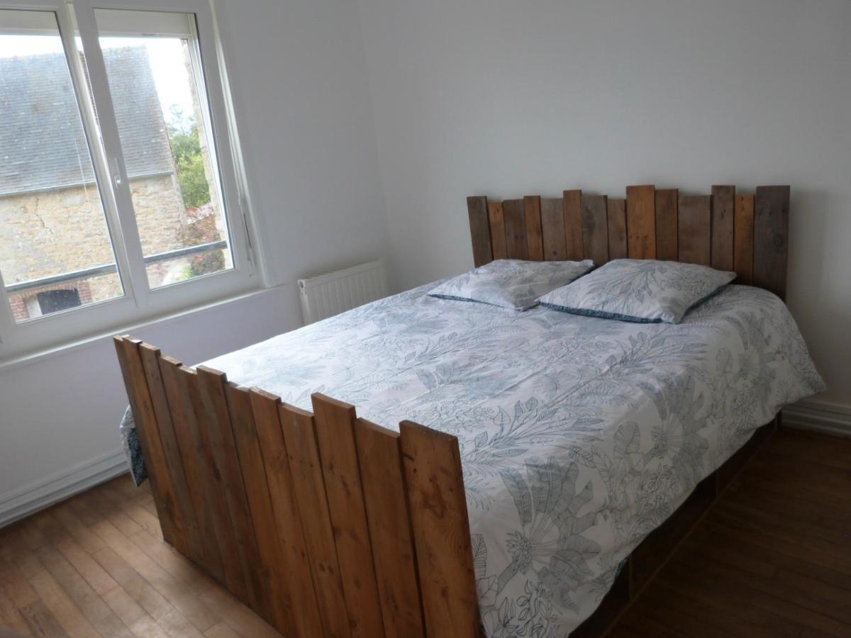 Gite Iaorana - Maison En Centre Ville Valognes Exteriör bild